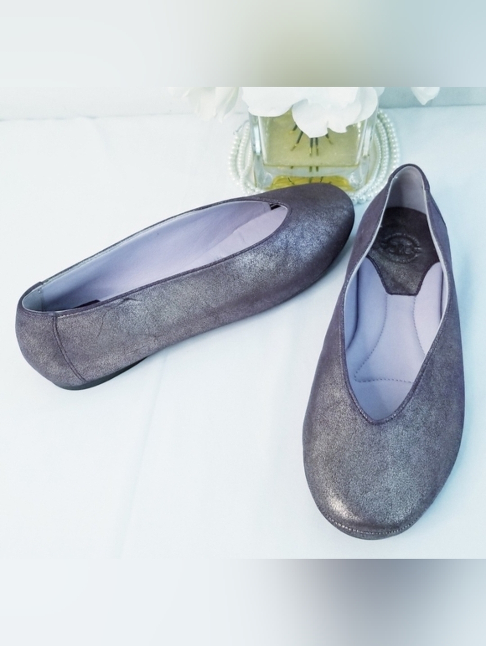 Johnston & Murphy Soft Leather Metallic Purple Flats with Cushioned Insole